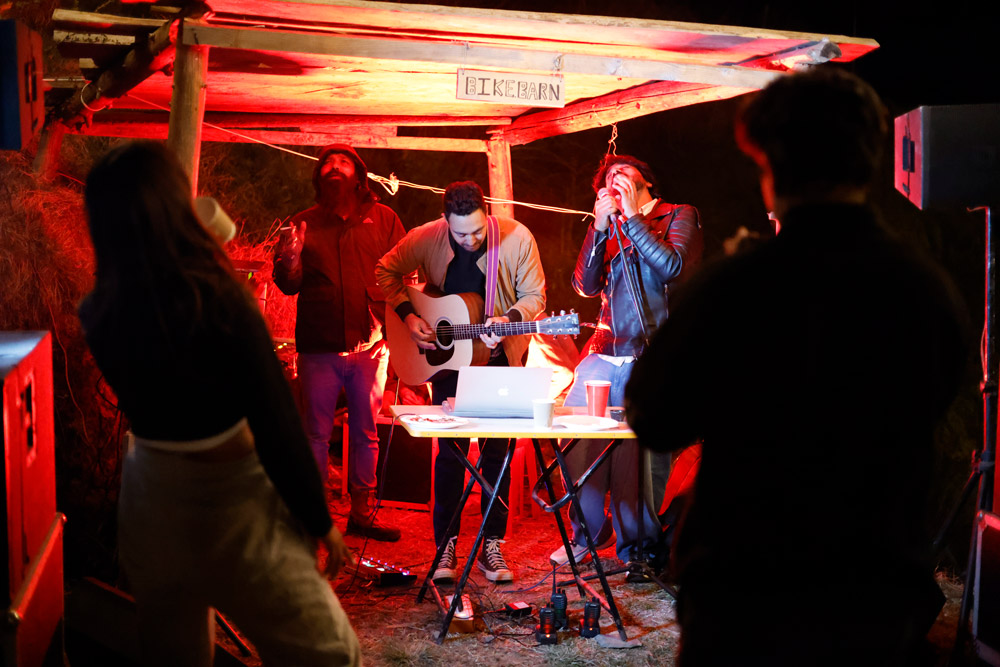 Description of image 2